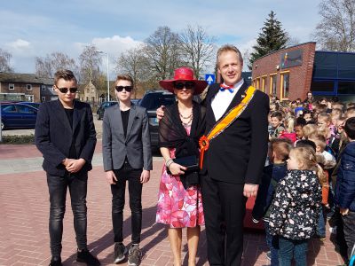 “Koning Willem Alexander en Koningin Maxima” bezoeken BS de Lawei